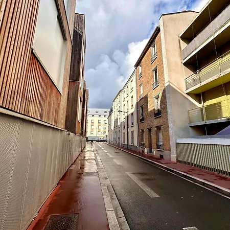 Magnifique Equipe A Aux Portes De Paris Apartment Clichy